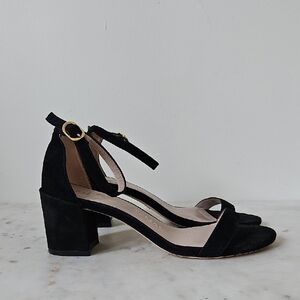 STUART WEITZMAN: Black Suede Block Heels